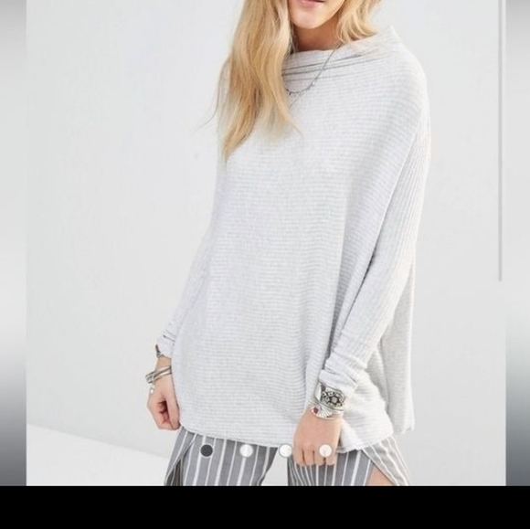 Free People Lover Ribbed Long Sleeve Slouchy Knit Oversized Top Gray Size Small - Picture 9 of 9